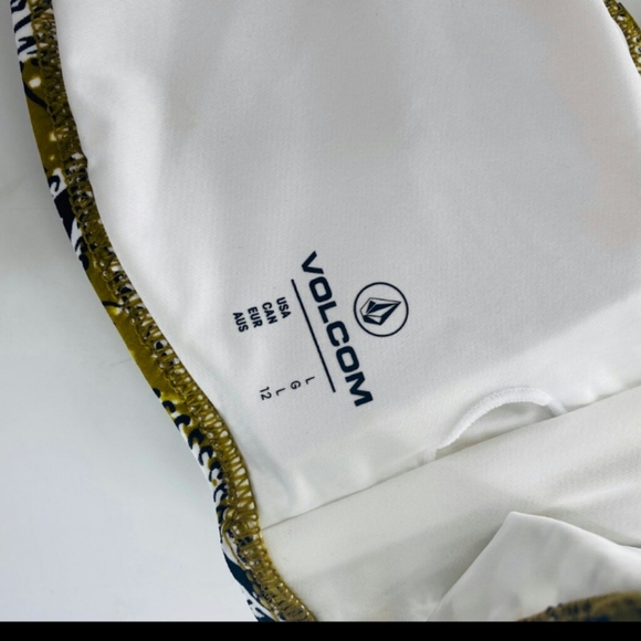 Volcom bikini free bird bandeau NWT SZ L - Picture 3 of 3